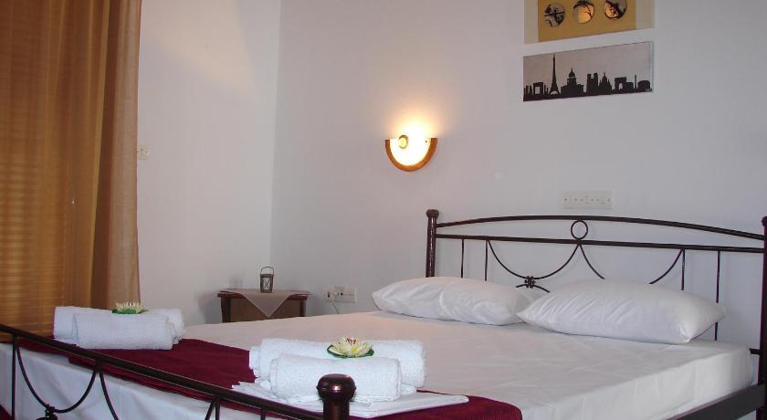 Hotel Alexandra Nea Roda Cameră foto